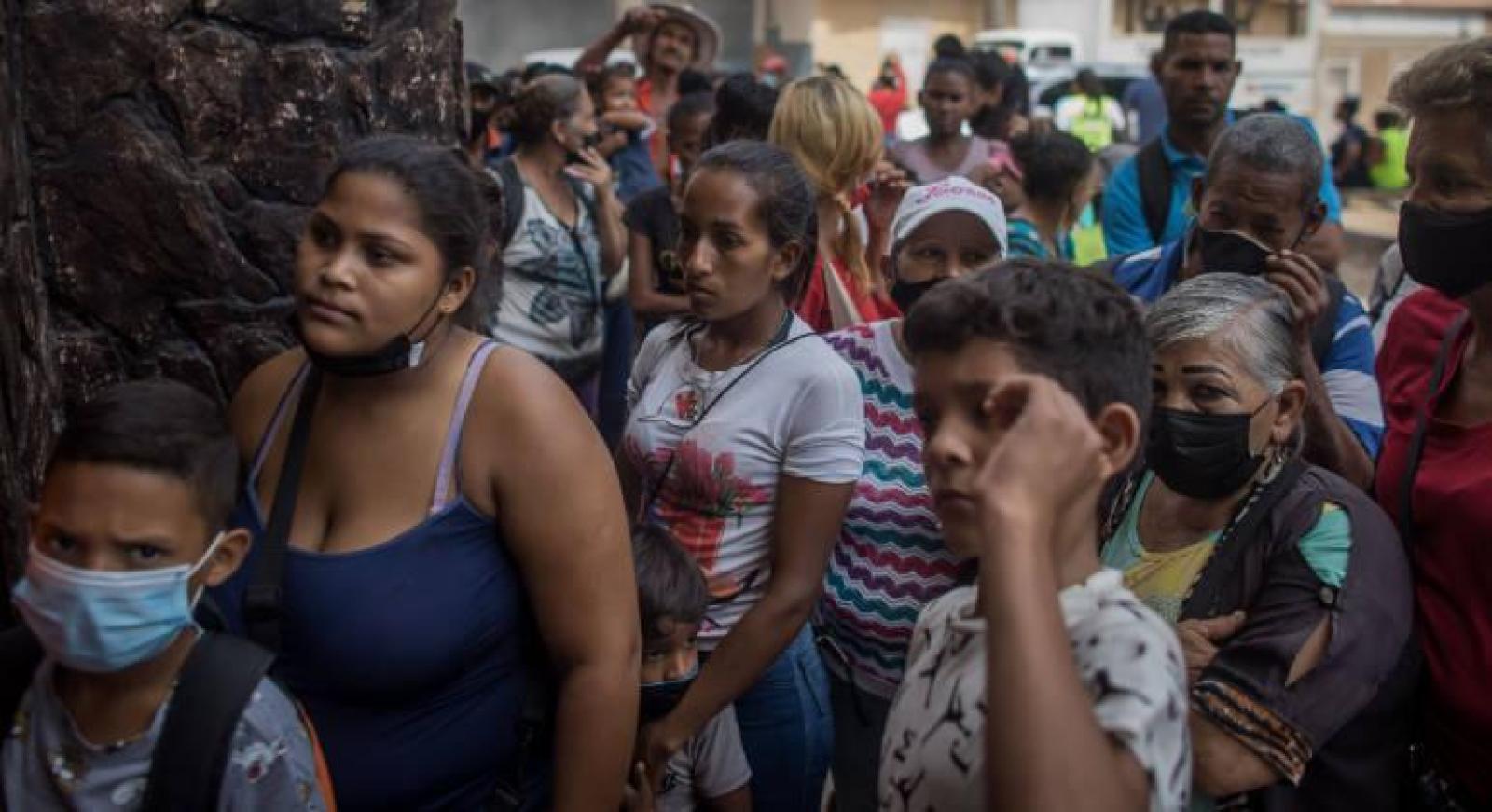 A Crise Na Venezuela - A Imigração Para O Brasil