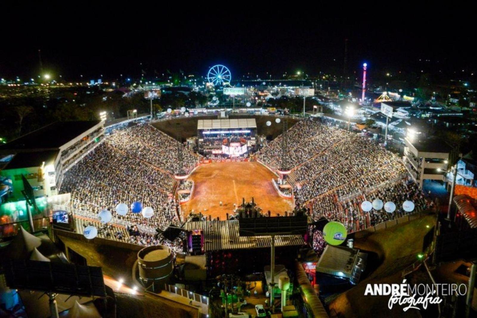 Festa do Peão de Barretos mantém viva a tradição da cultura caipira no rodeio