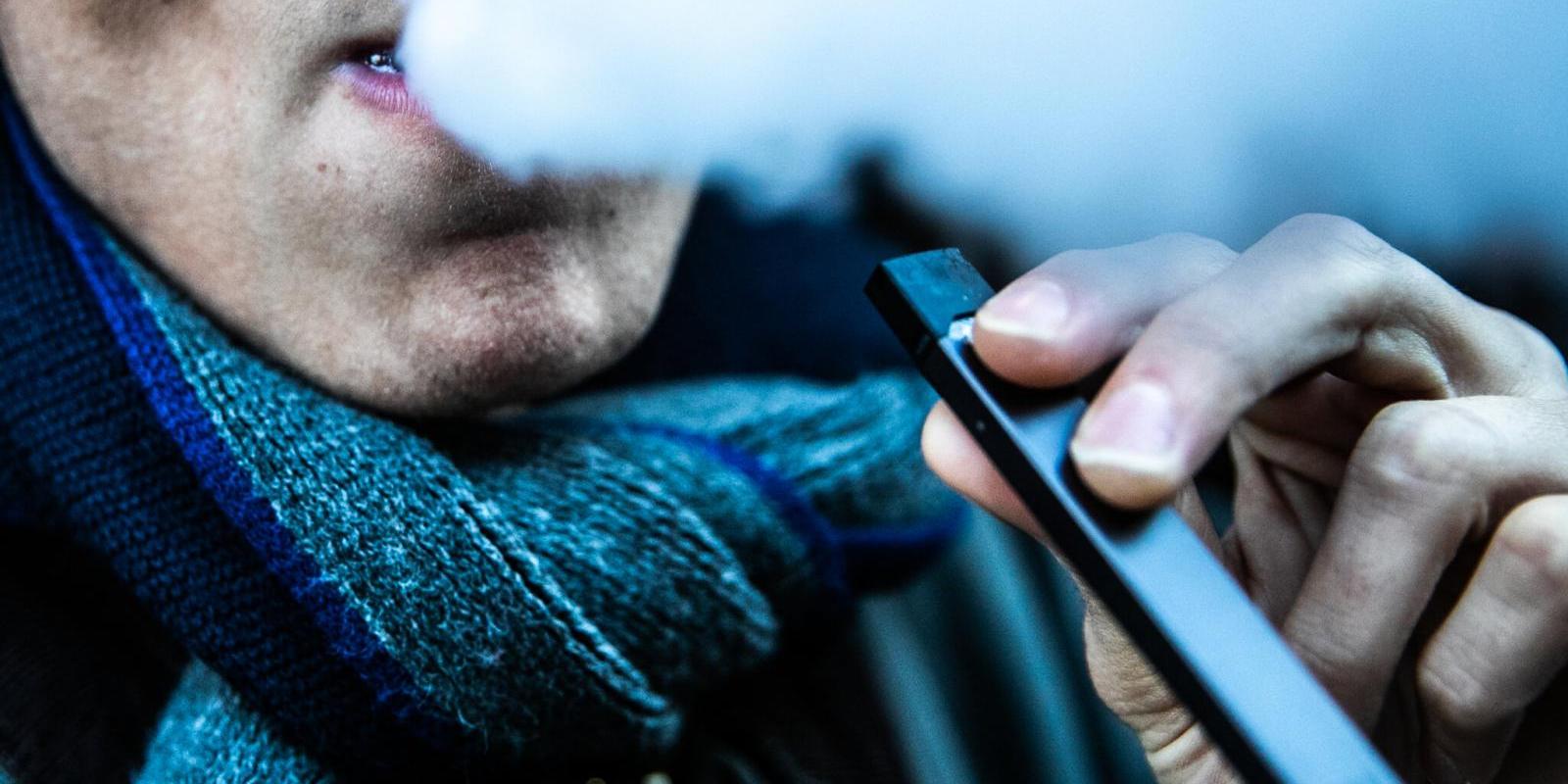 The New York Times apresenta 'Move Fast and Vape Things'